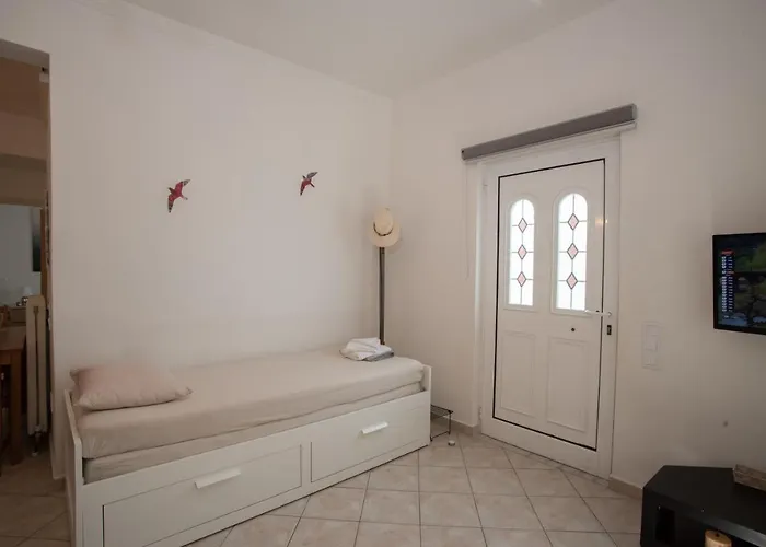 With View In Kiveri, Near Nafplio Apartament